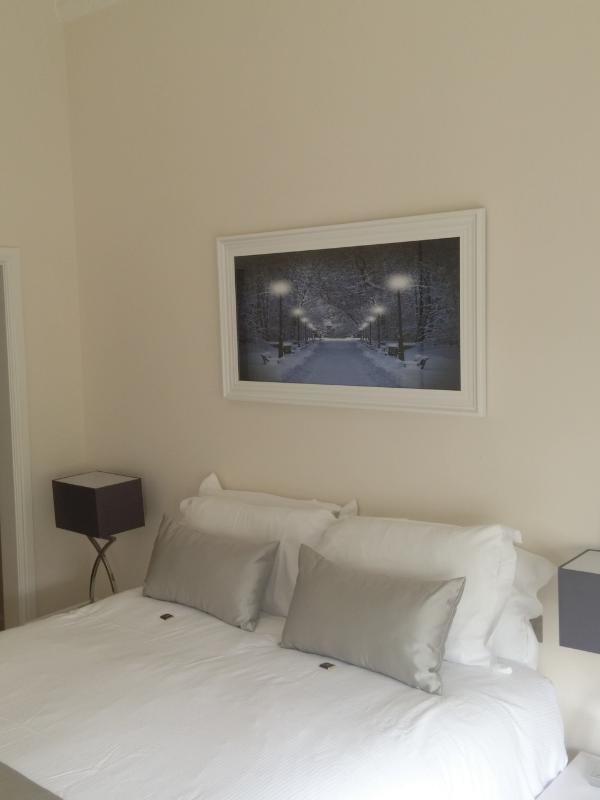 Apple Apartments Kensington Gardens Ричмънд Екстериор снимка